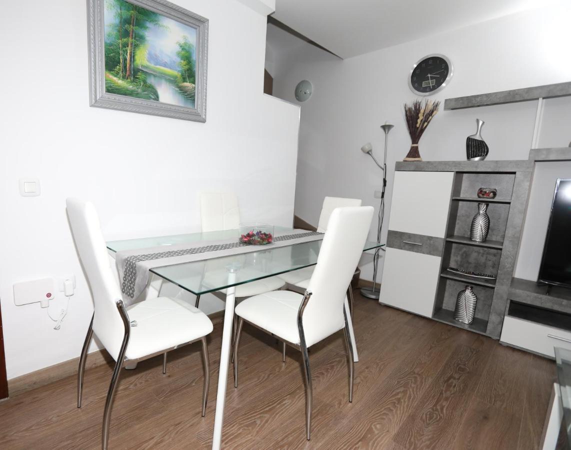 Keur Fina Apartment Costa De Antigua Bagian luar foto