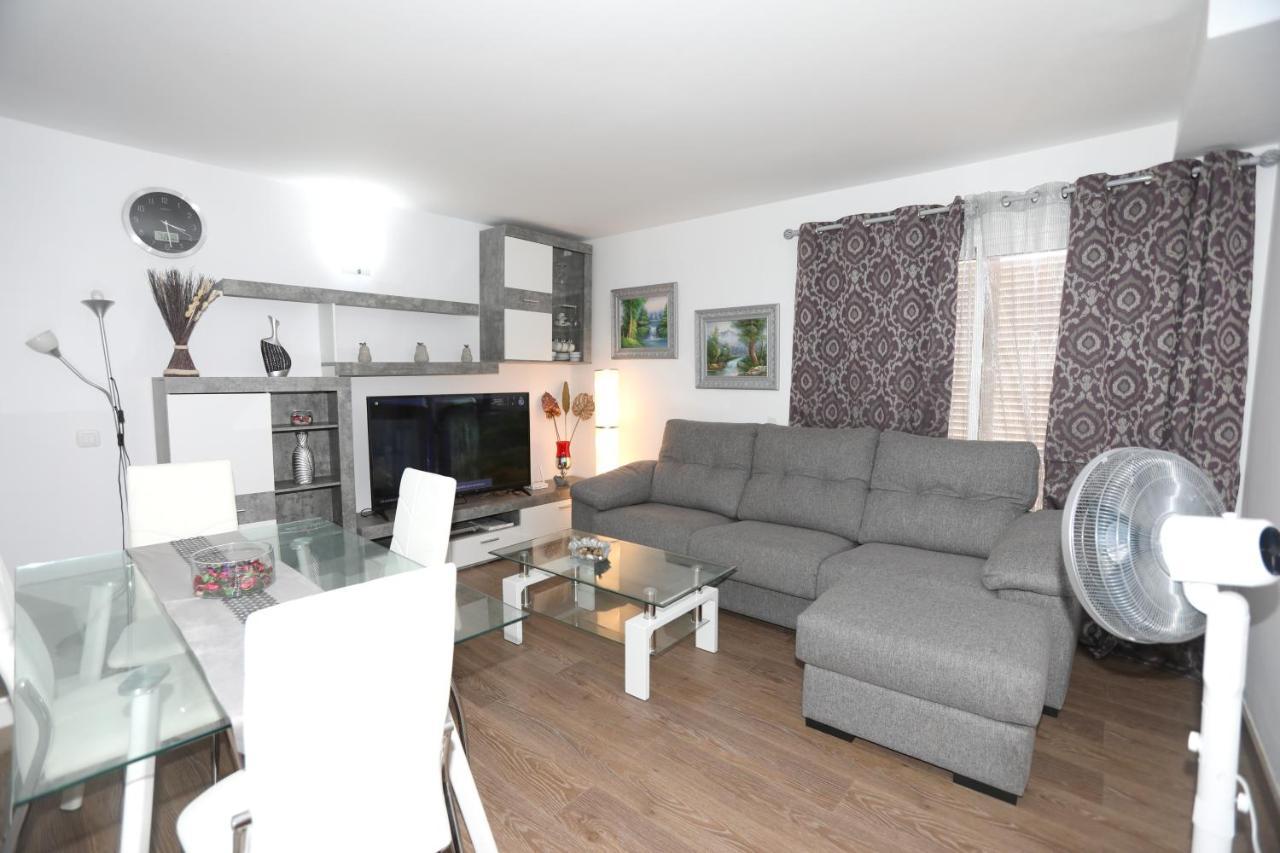 Keur Fina Apartment Costa De Antigua Bagian luar foto
