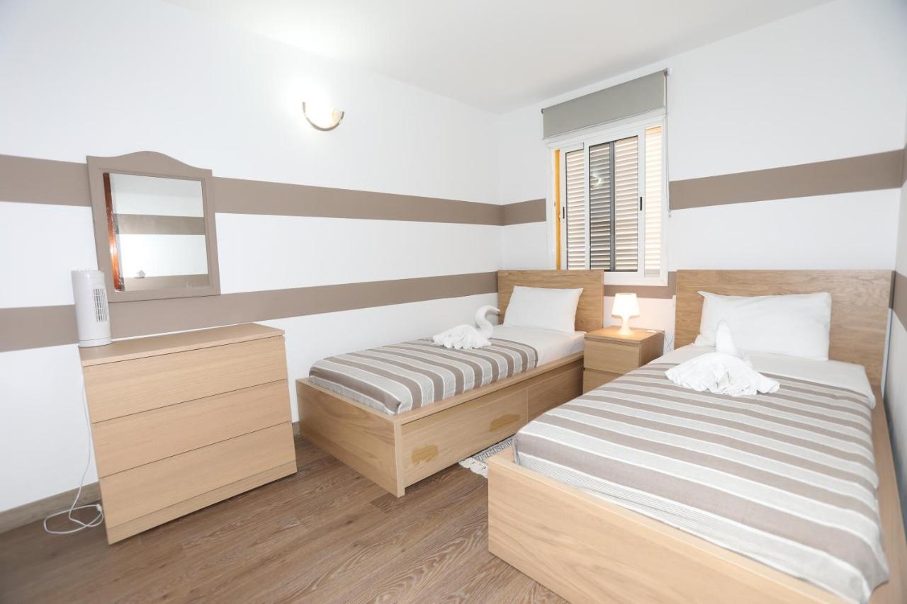 Keur Fina Apartment Costa De Antigua Bagian luar foto